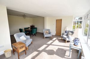 Sun room- click for photo gallery